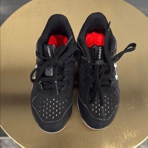 Under Armour Boys' Leadoff Low Junior Rubber Molded Baseball Cleats